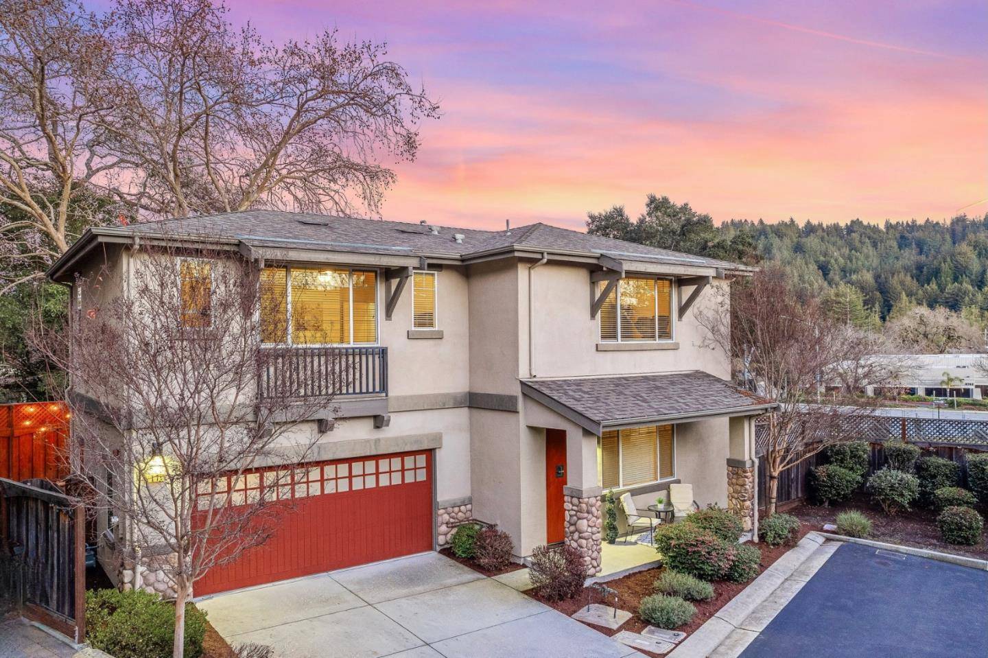 Scotts Valley, CA 95066,17 Siri LN