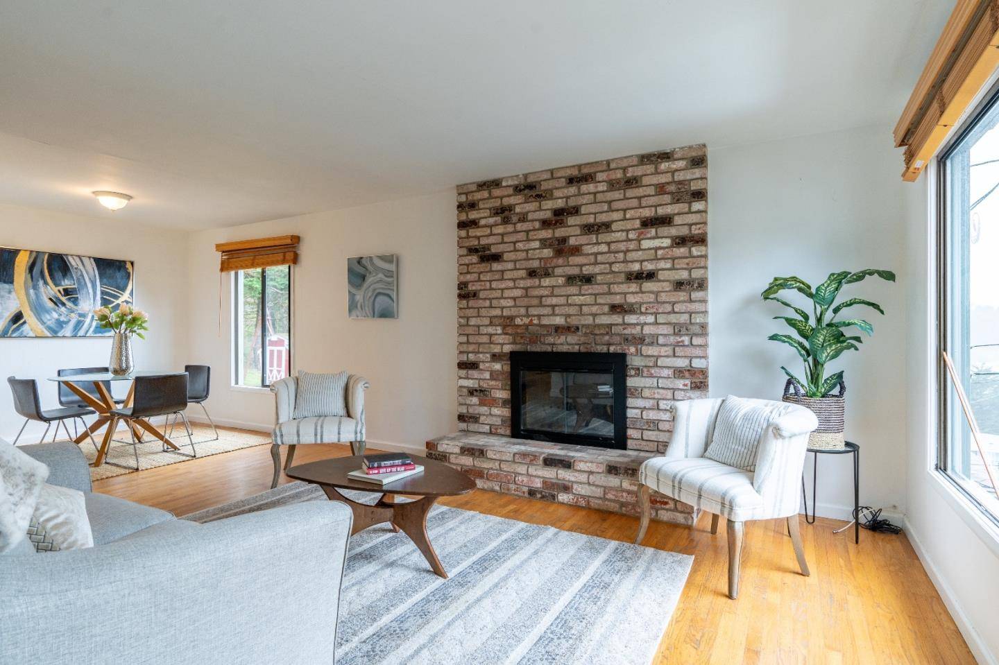 Pacifica, CA 94044,9 Cragmont CT