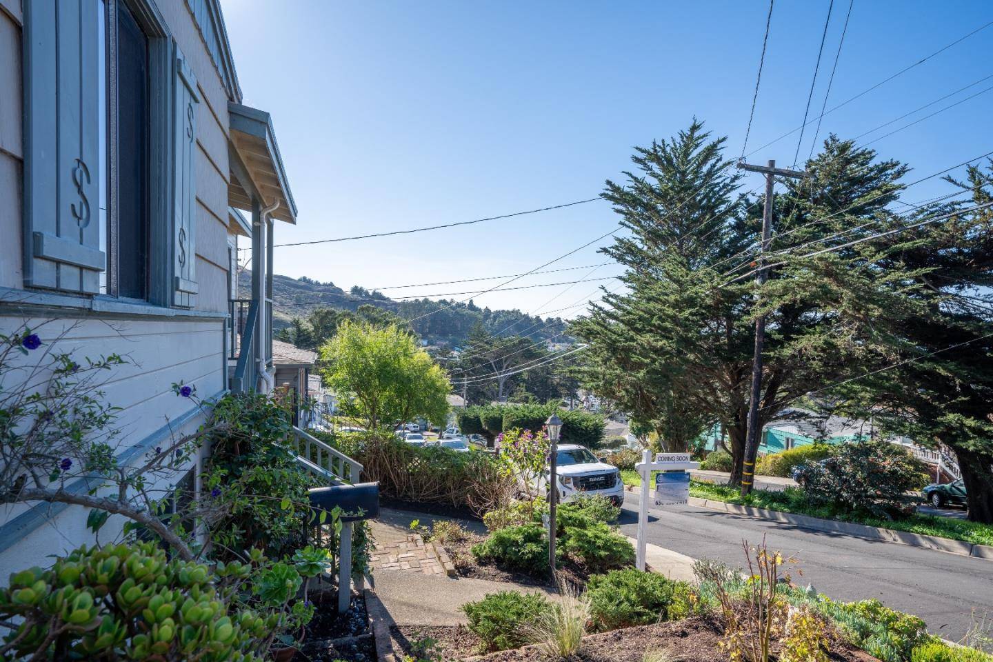 Pacifica, CA 94044,9 Cragmont CT