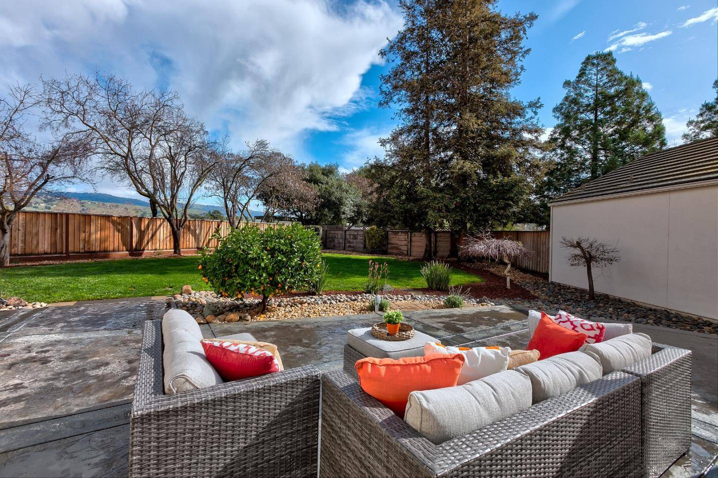 Morgan Hill, CA 95037,1325 Kelly Park CIR