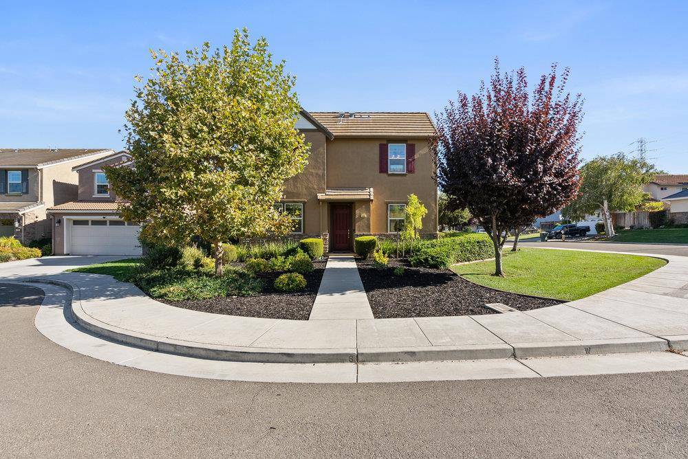 Morgan Hill, CA 95037,240 Oak Grove CT