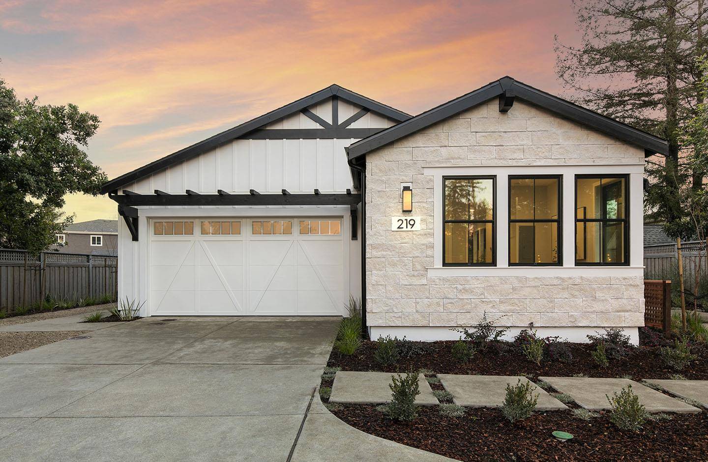 Los Altos, CA 94022,219 Portola CT