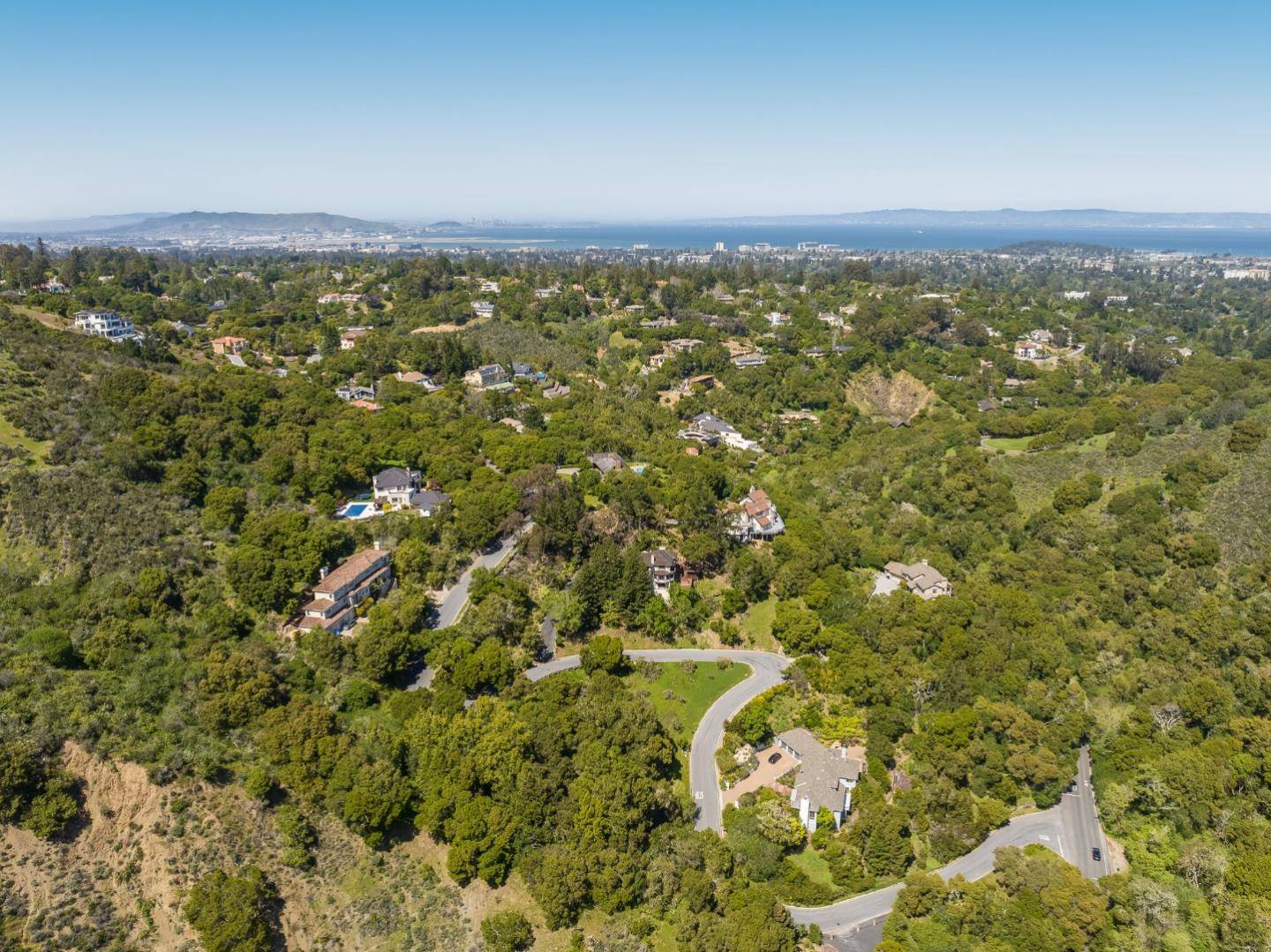 Hillsborough, CA 94010,0 Woodridge RD