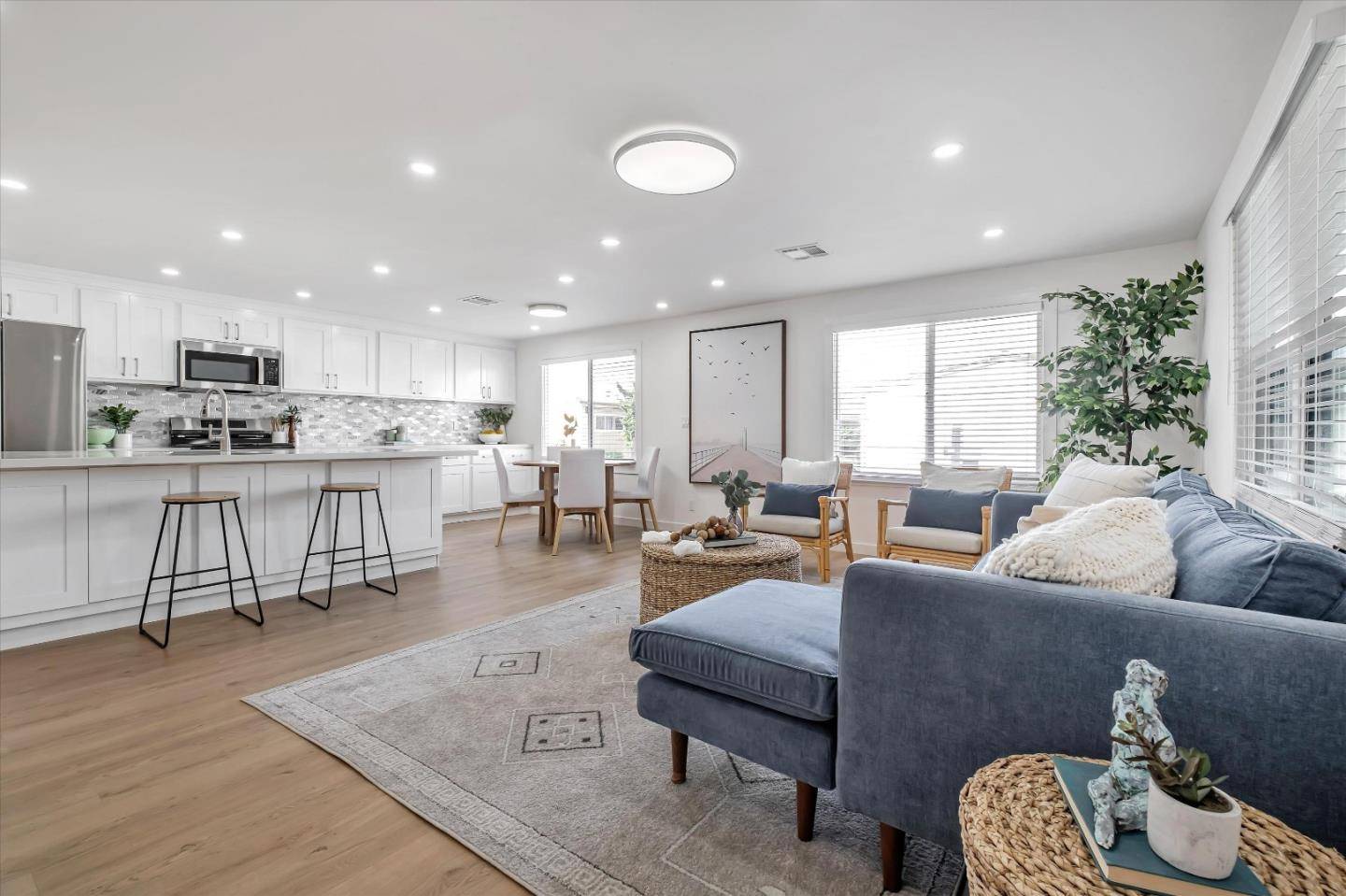 Santa Cruz, CA 95060,2395 Delaware AVE 42