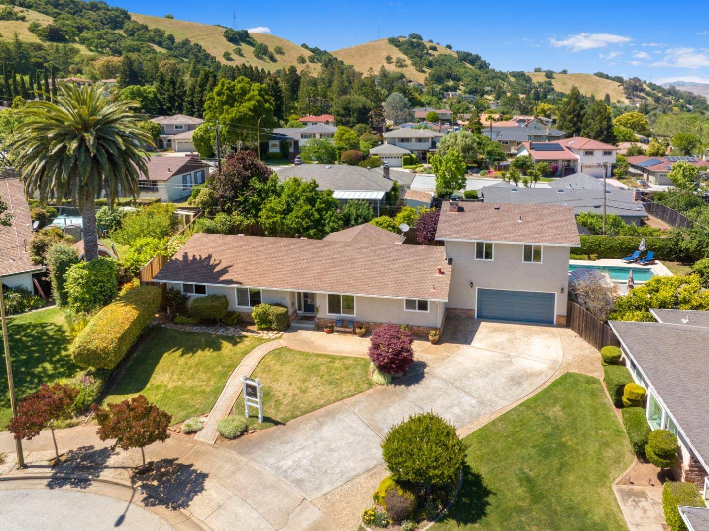 Morgan Hill, CA 95037,17080 Piedmont CT