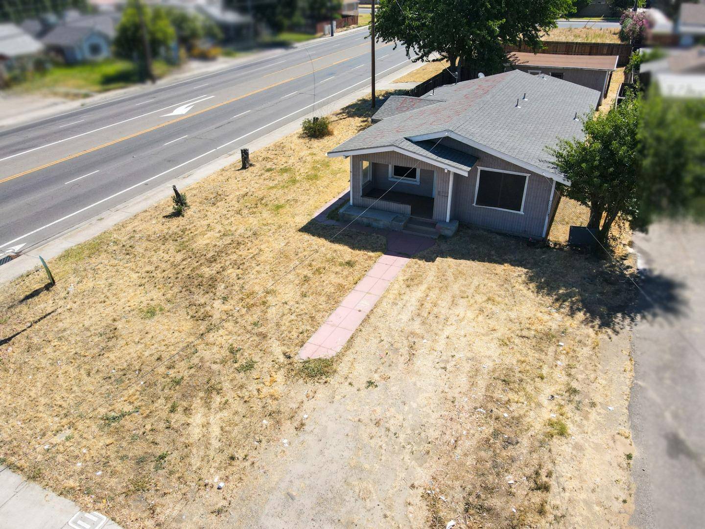 Ceres, CA 95307,2504 5th ST
