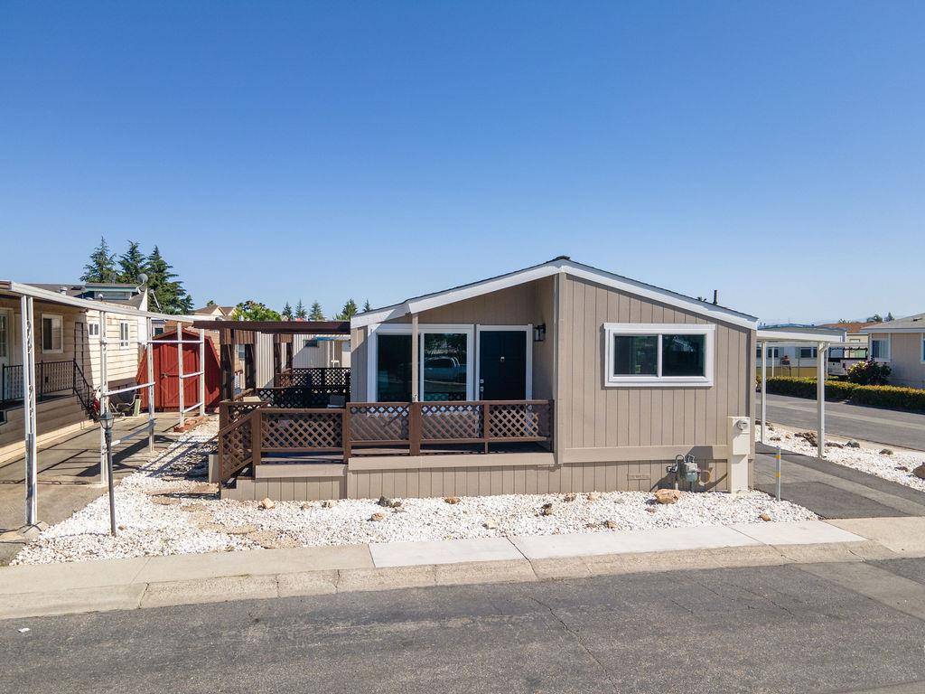 Milpitas, CA 95035,120 Dixon Landing RD 182