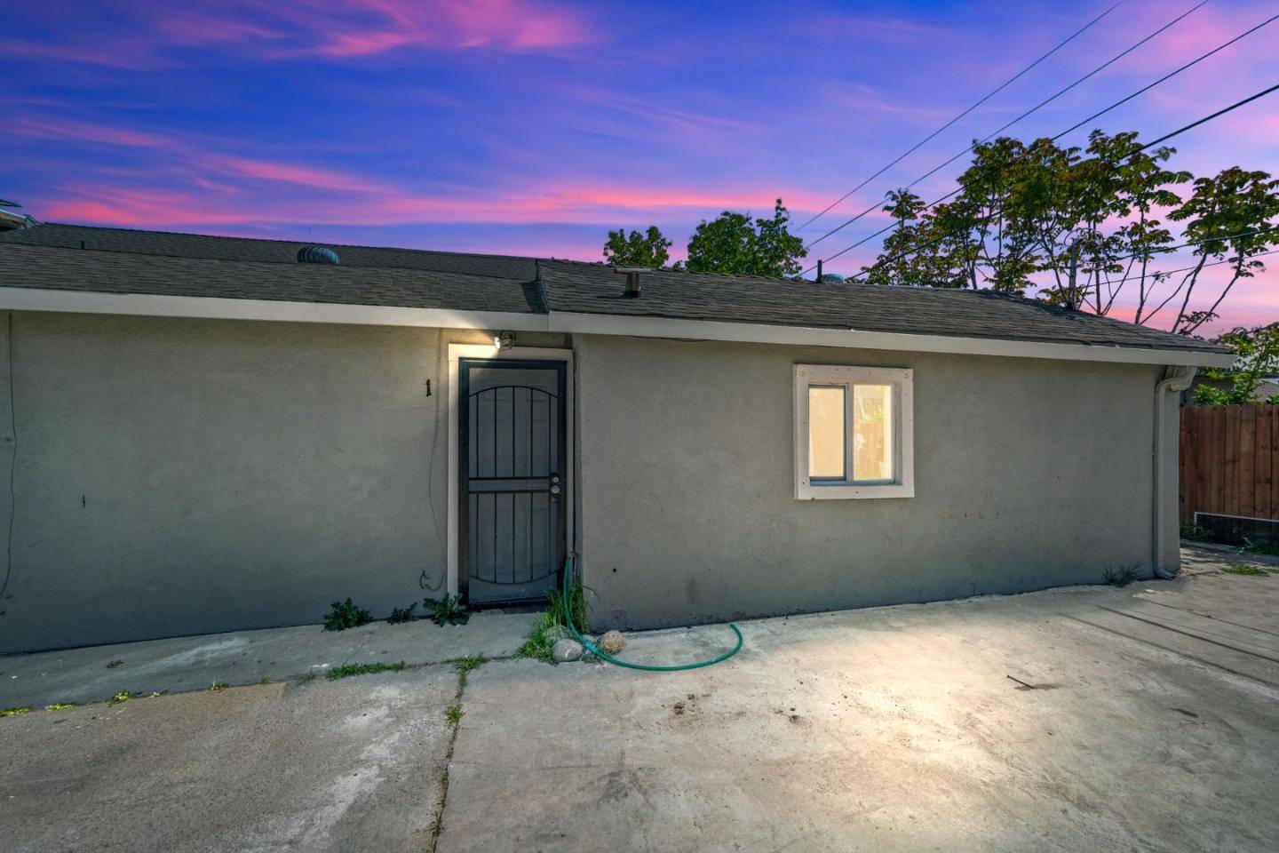 Stockton, CA 95206,462 Delhi AVE