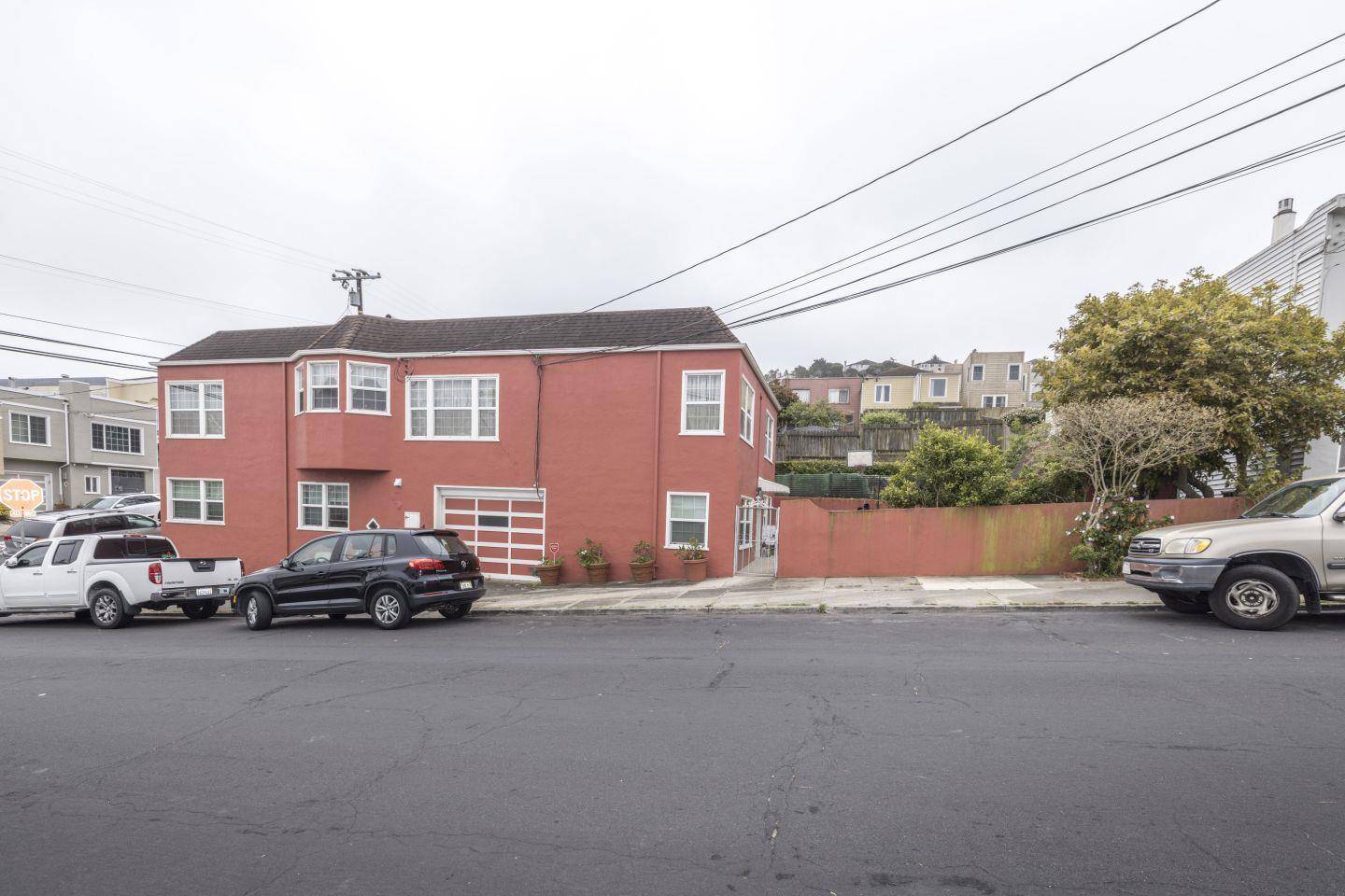 Daly City, CA 94014,400 Crocker AVE