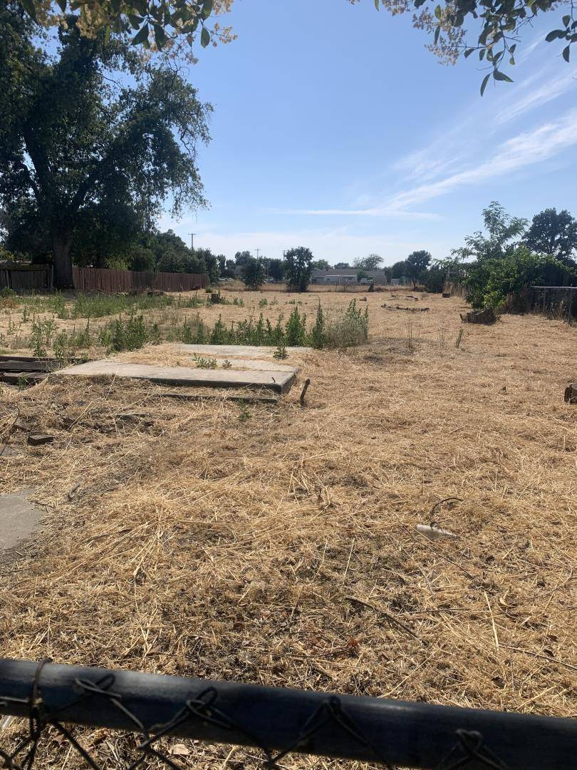 Galt, CA 95632,326 Oak AVE