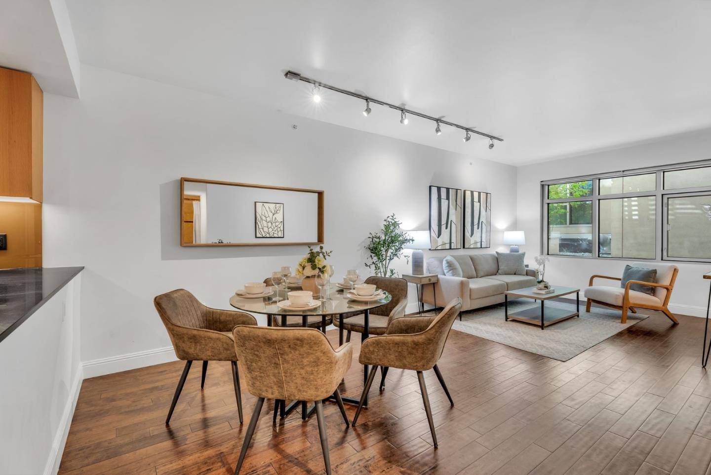 San Francisco, CA 94105,355 1st ST S301