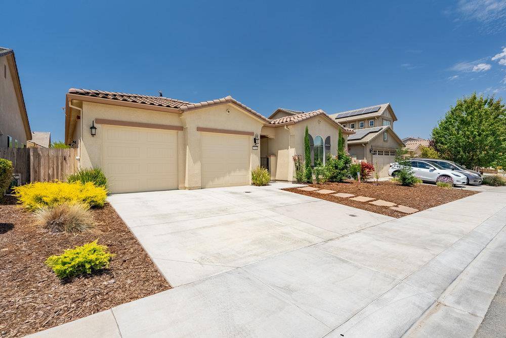 Hollister, CA 95023,1548 Lily CT