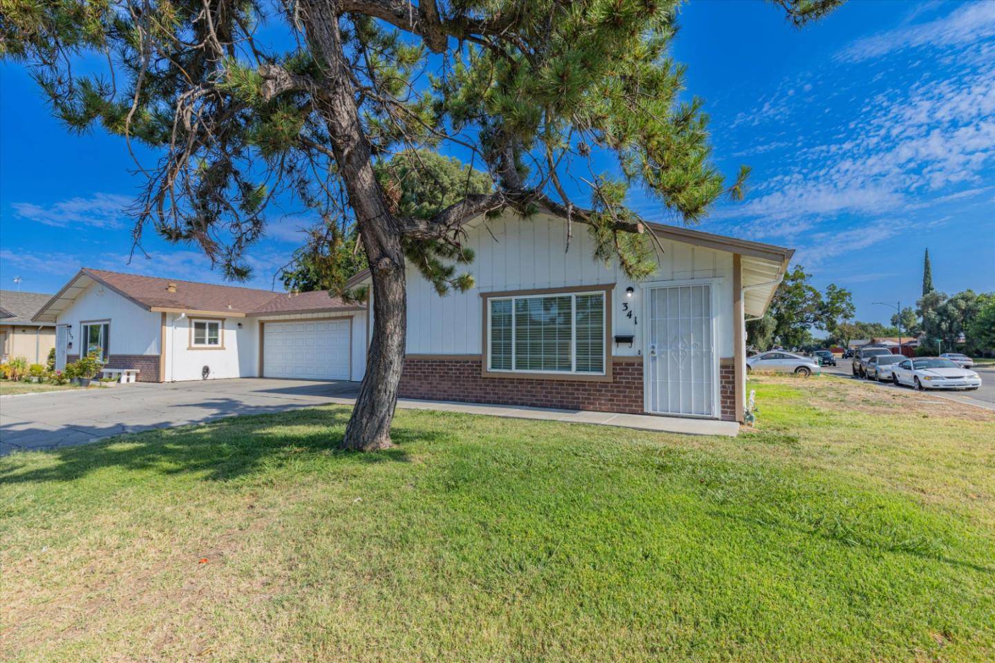 Stockton, CA 95210,339-341 Greenoch WAY