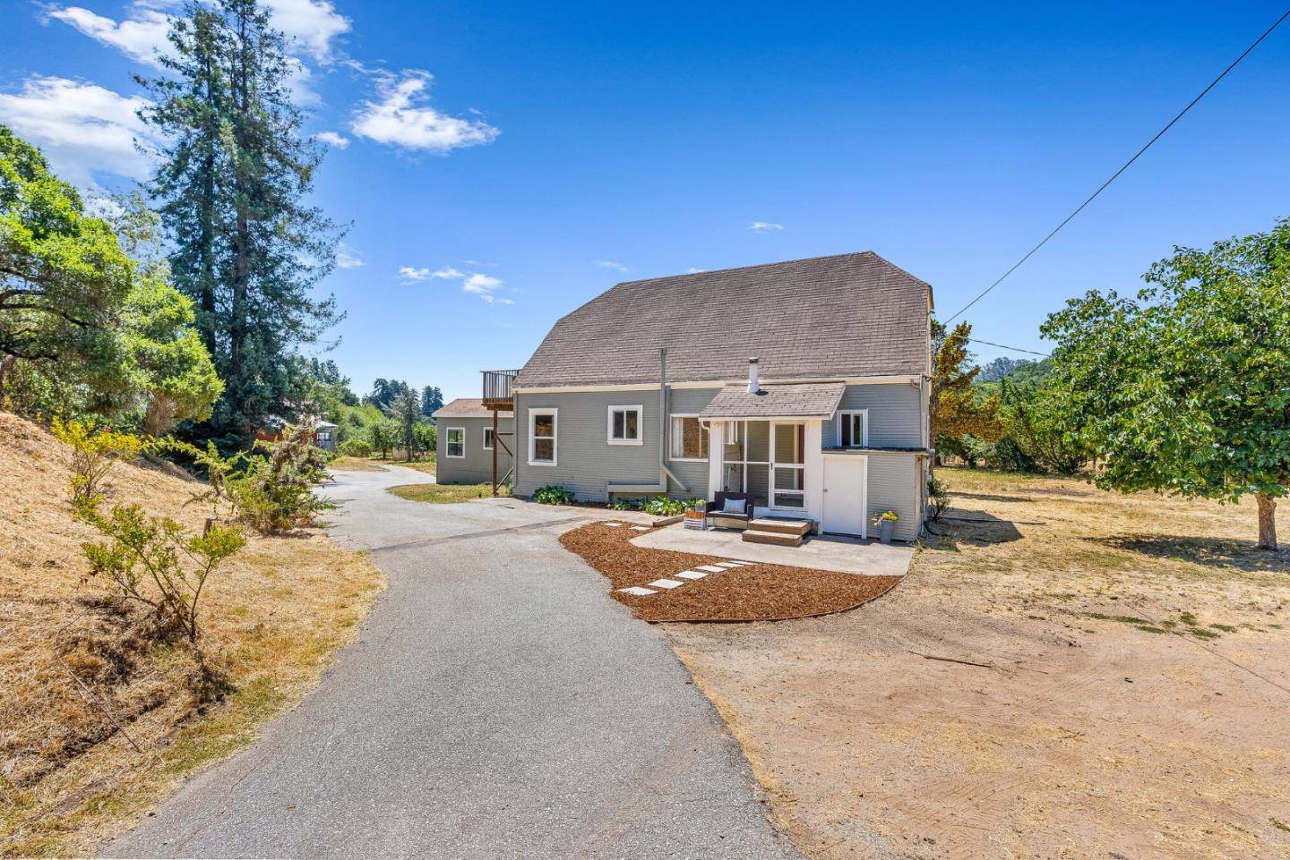 Aptos, CA 95003,676 Pleasant Valley LN