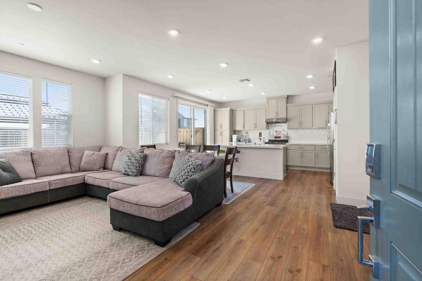 Tracy, CA 95377,5866 Markham CT