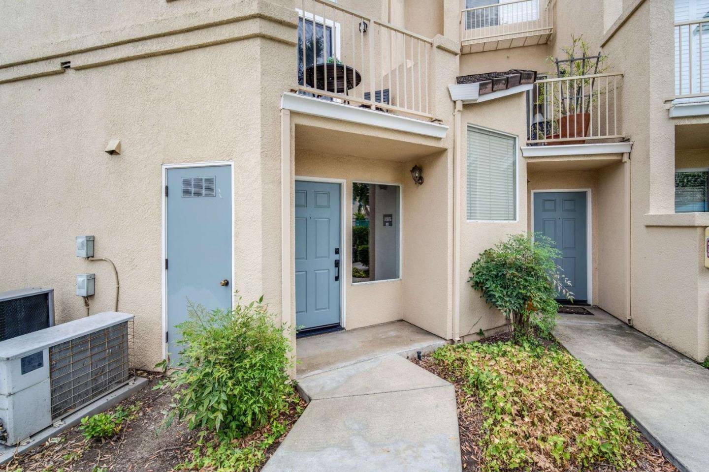 San Jose, CA 95136,3323 City Lights PL