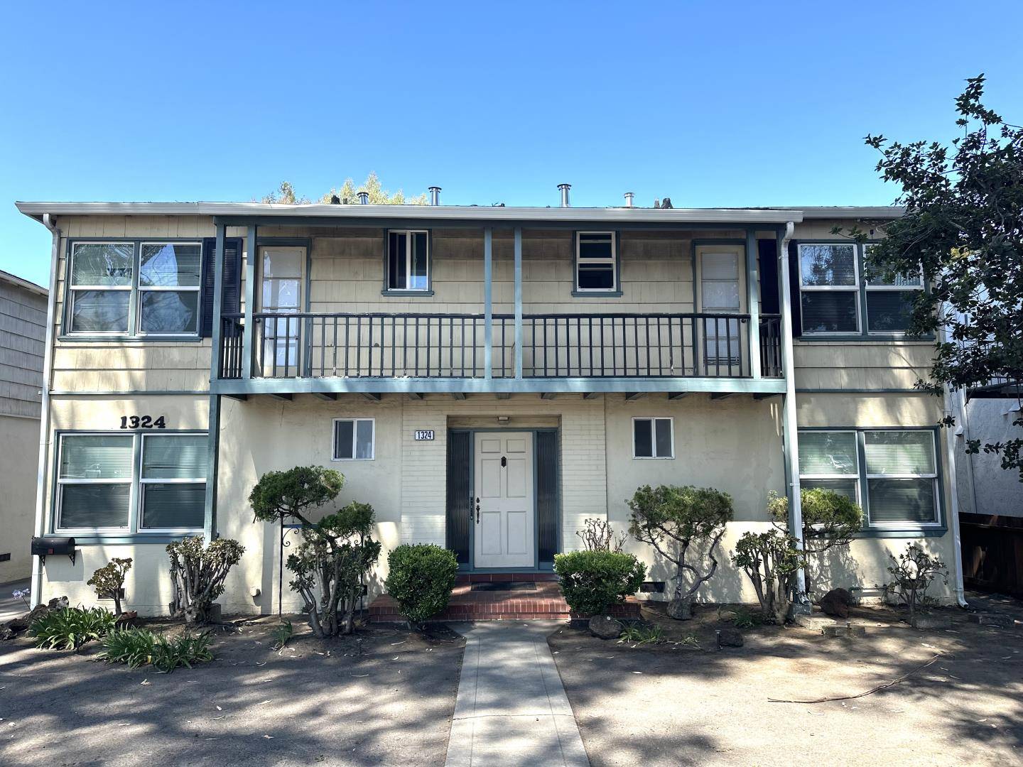 Burlingame, CA 94010,1324 El Camino Real 5