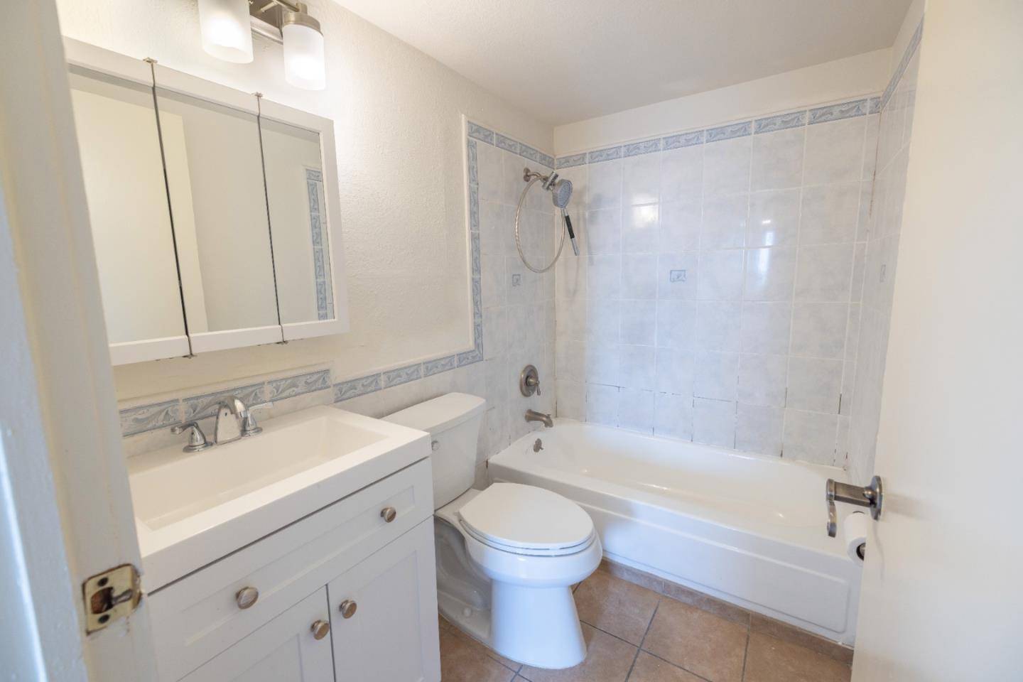 Richmond, CA 94801,1532 CHANSLOR AVE Apt   T