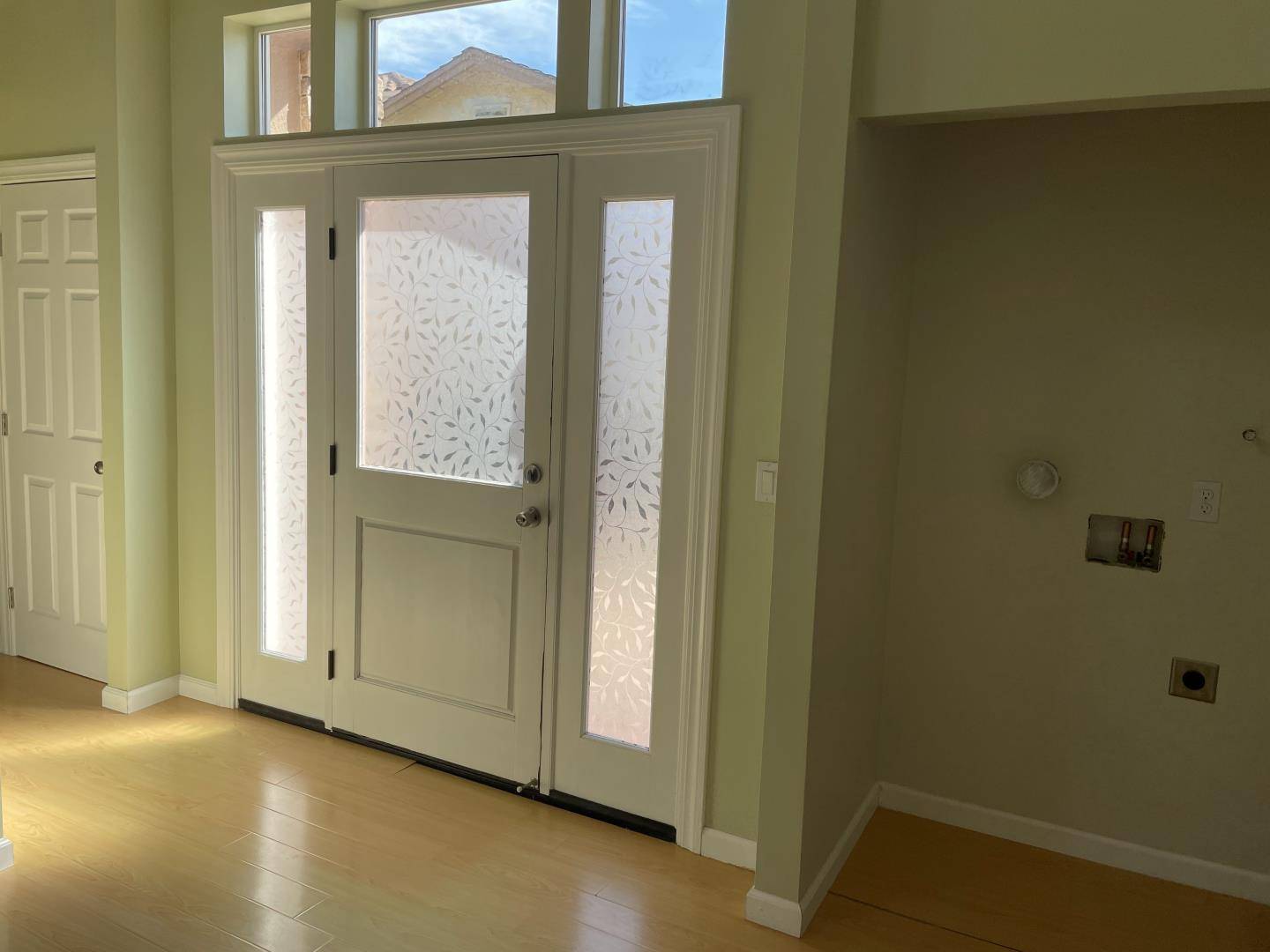 Palo Alto, CA 94303,3125 B Ross RD