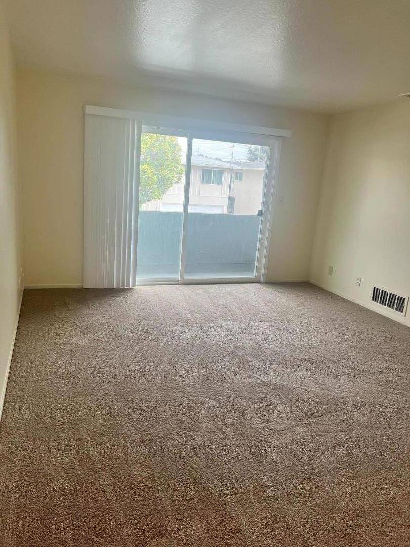 San Mateo, CA 94401,405 Studio CIR 3