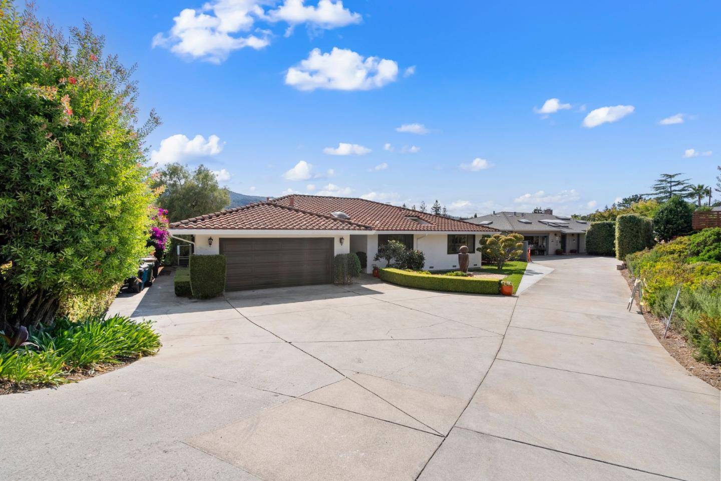 Los Altos, CA 94024,1086 Valley View CT