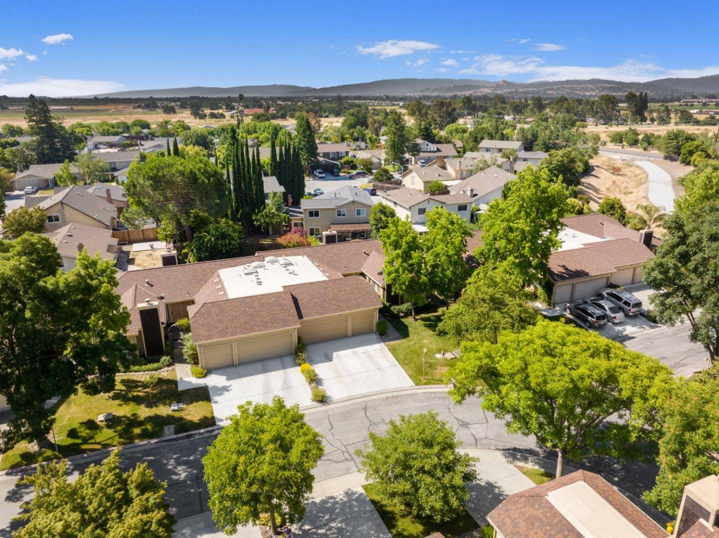 Morgan Hill, CA 95037,2153 Darnis CIR