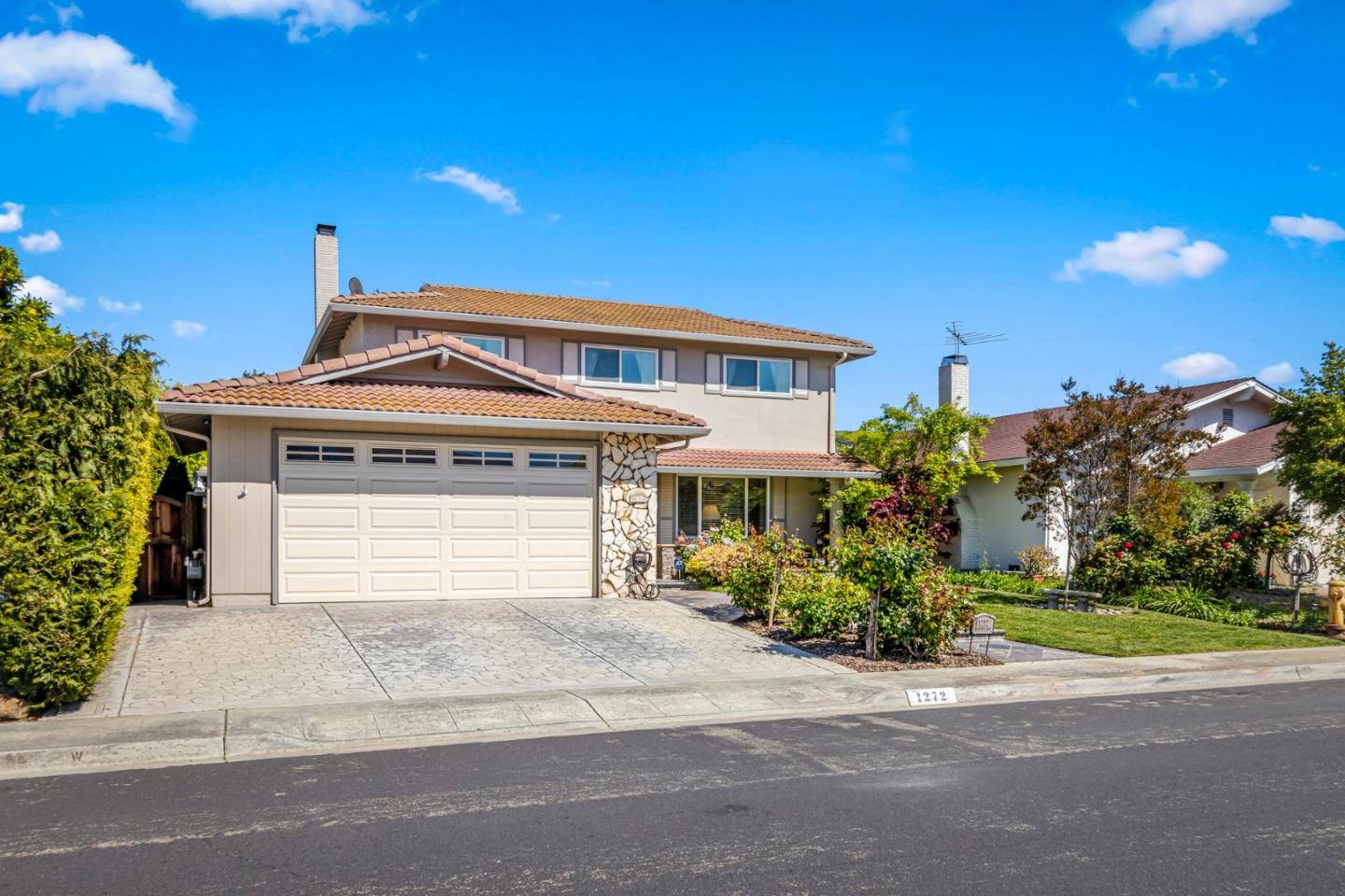 Milpitas, CA 95035,1272 Stardust WAY