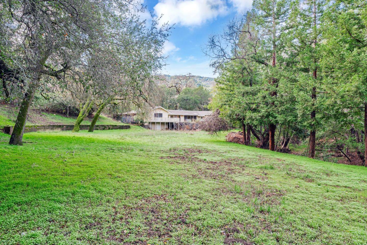 Saratoga, CA 95070,13905 Pierce RD