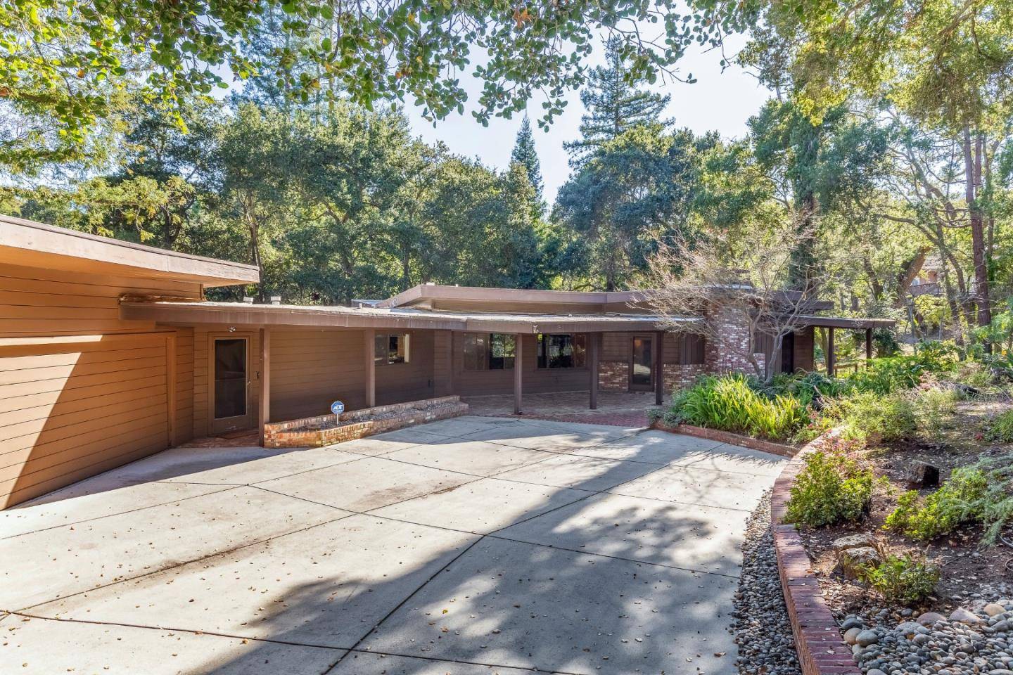 Saratoga, CA 95070,15050 Oriole RD