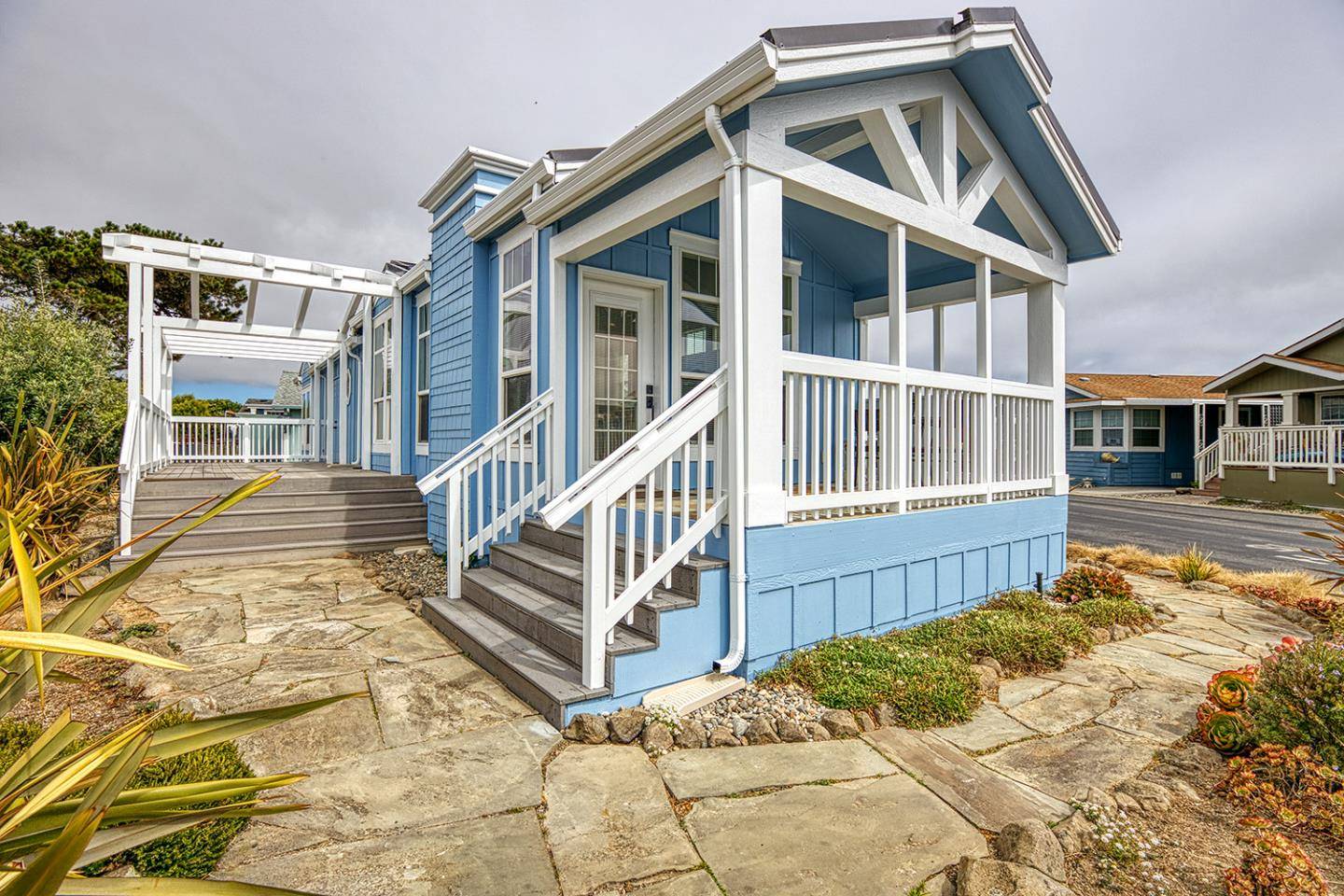 Santa Cruz, CA 95060,2395 Delaware AVE 22