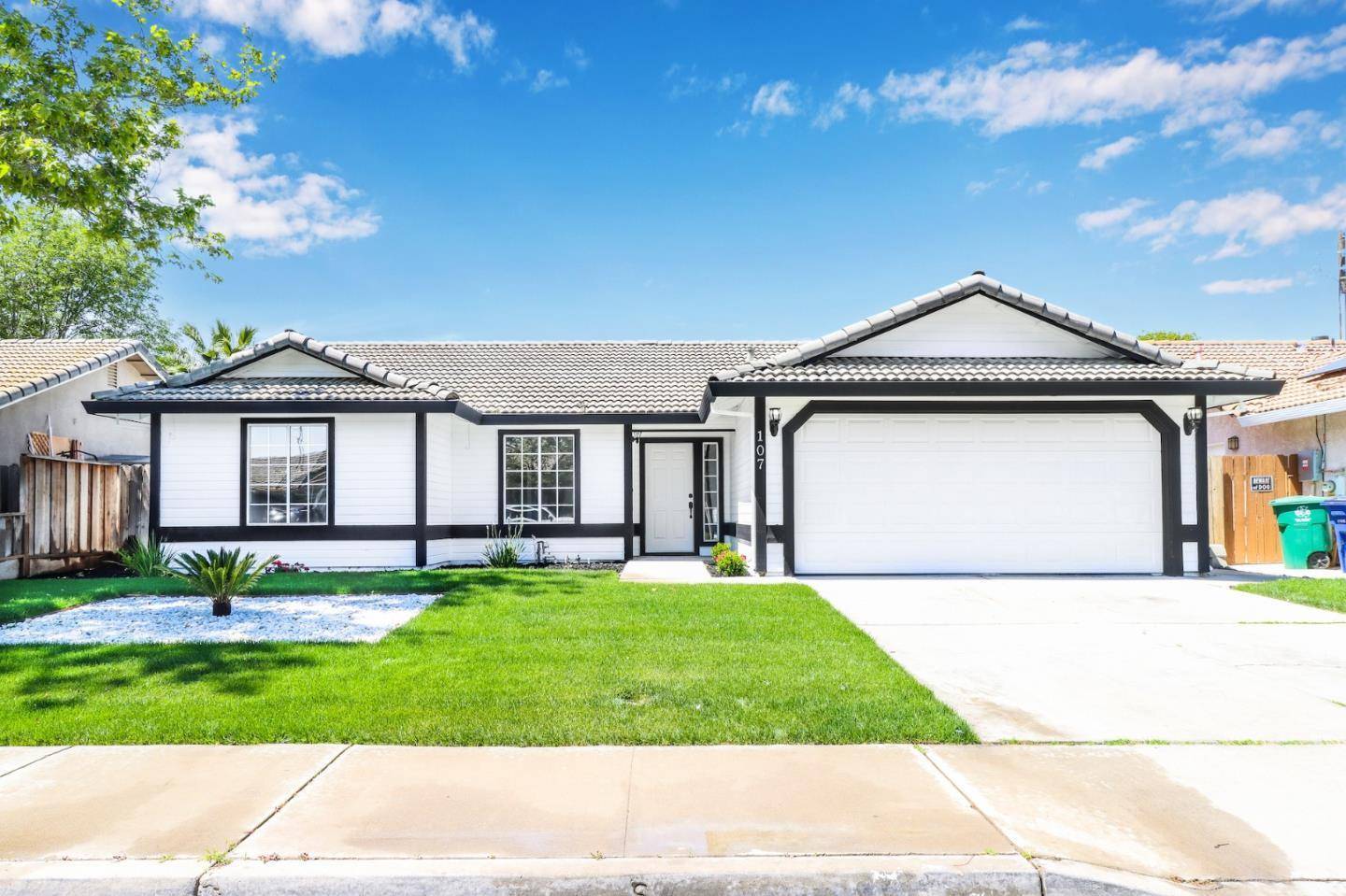 Los Banos, CA 93635,107 Clayton CT