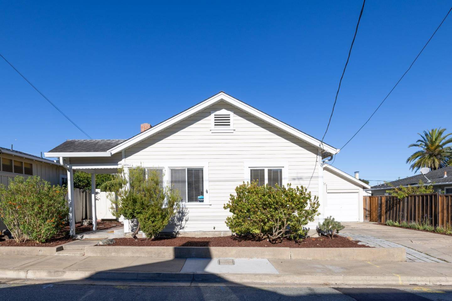 Pacific Grove, CA 93950,406 10th ST