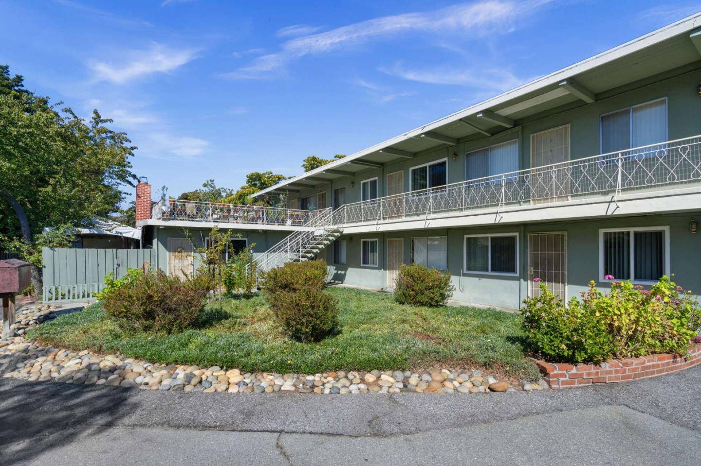 Mountain View, CA 94040,1047 Rich AVE