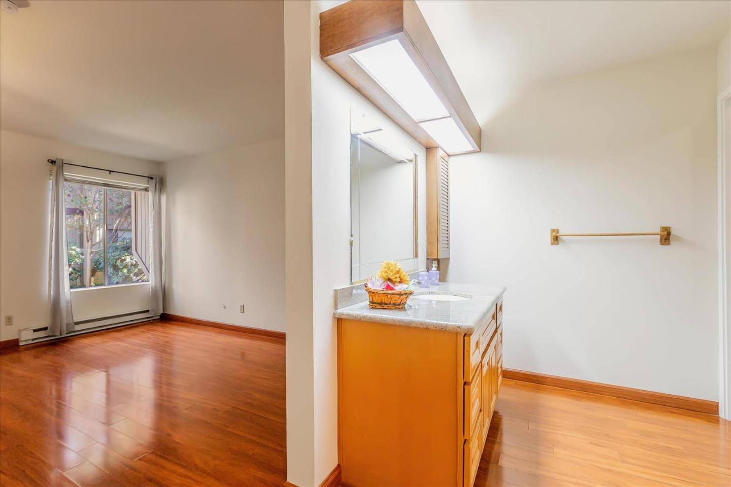 Mountain View, CA 94043,505 Cypress Point DR 209