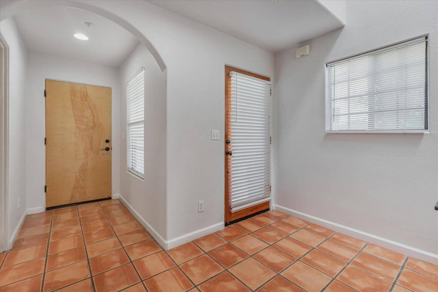 Salinas, CA 93905,689 Las Casitas DR