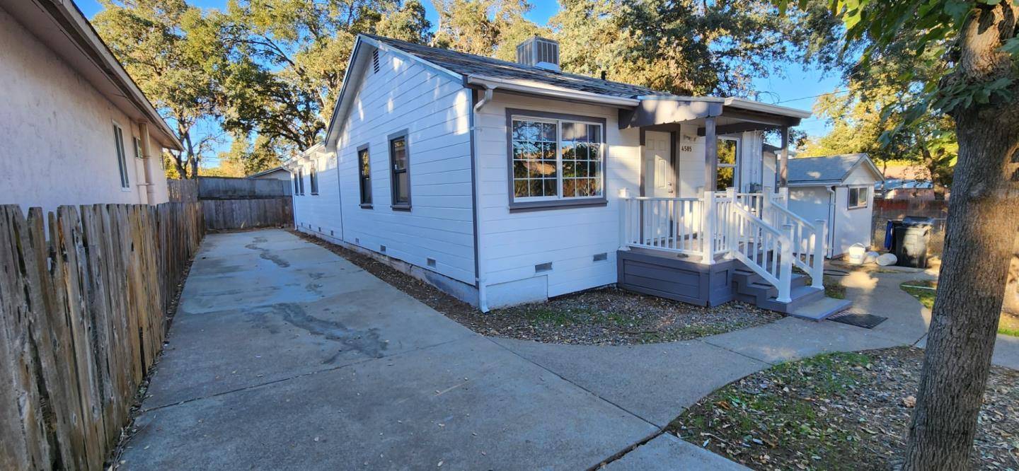Clearlake, CA 95422,4585 W 40th ST