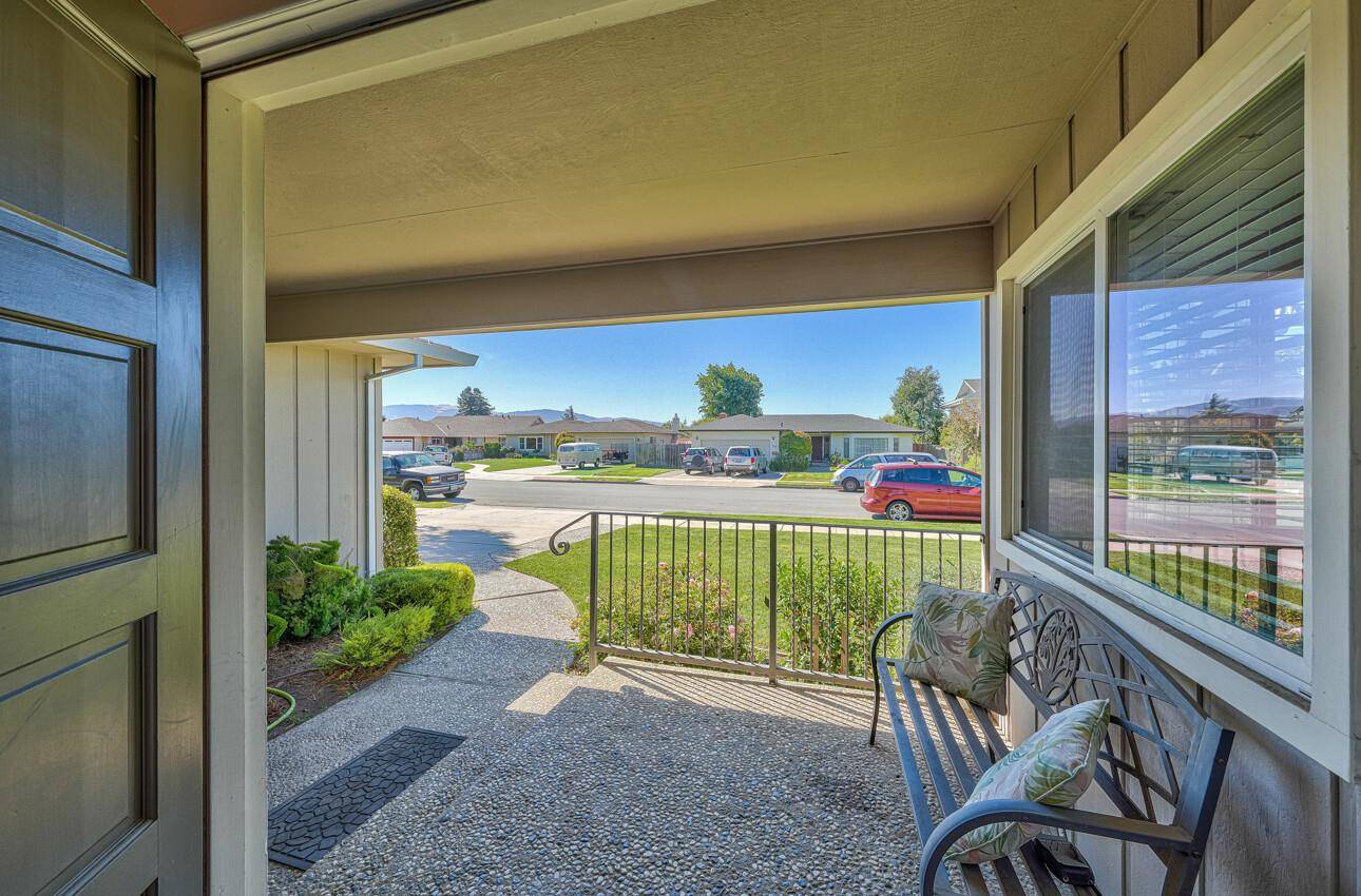 Salinas, CA 93901,305 La Jolla CIR