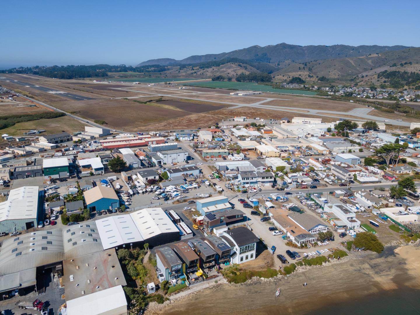 Half Moon Bay, CA 94019,181-195 Princeton AVE