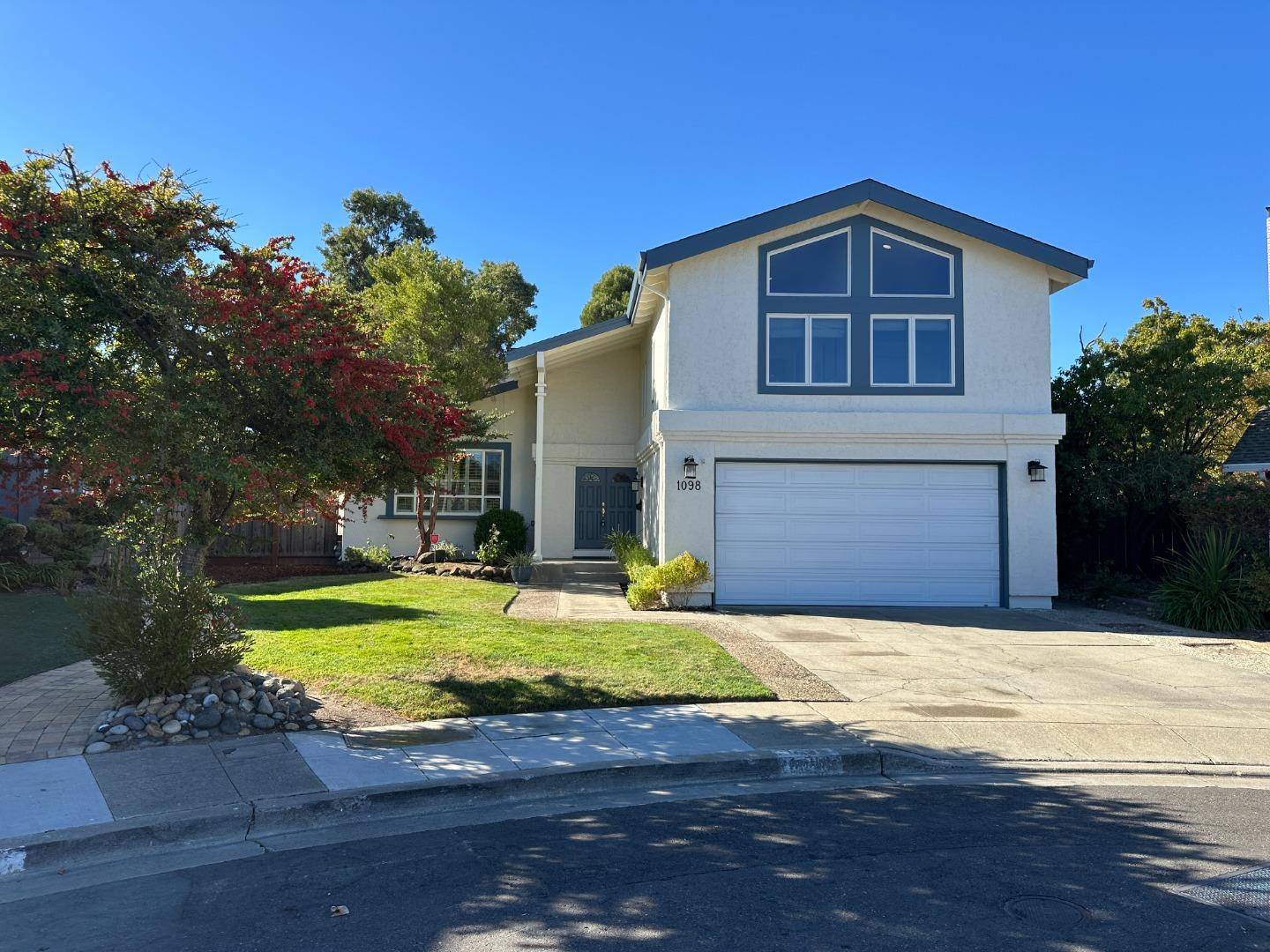 Foster City, CA 94404,1098 Hatteras CT