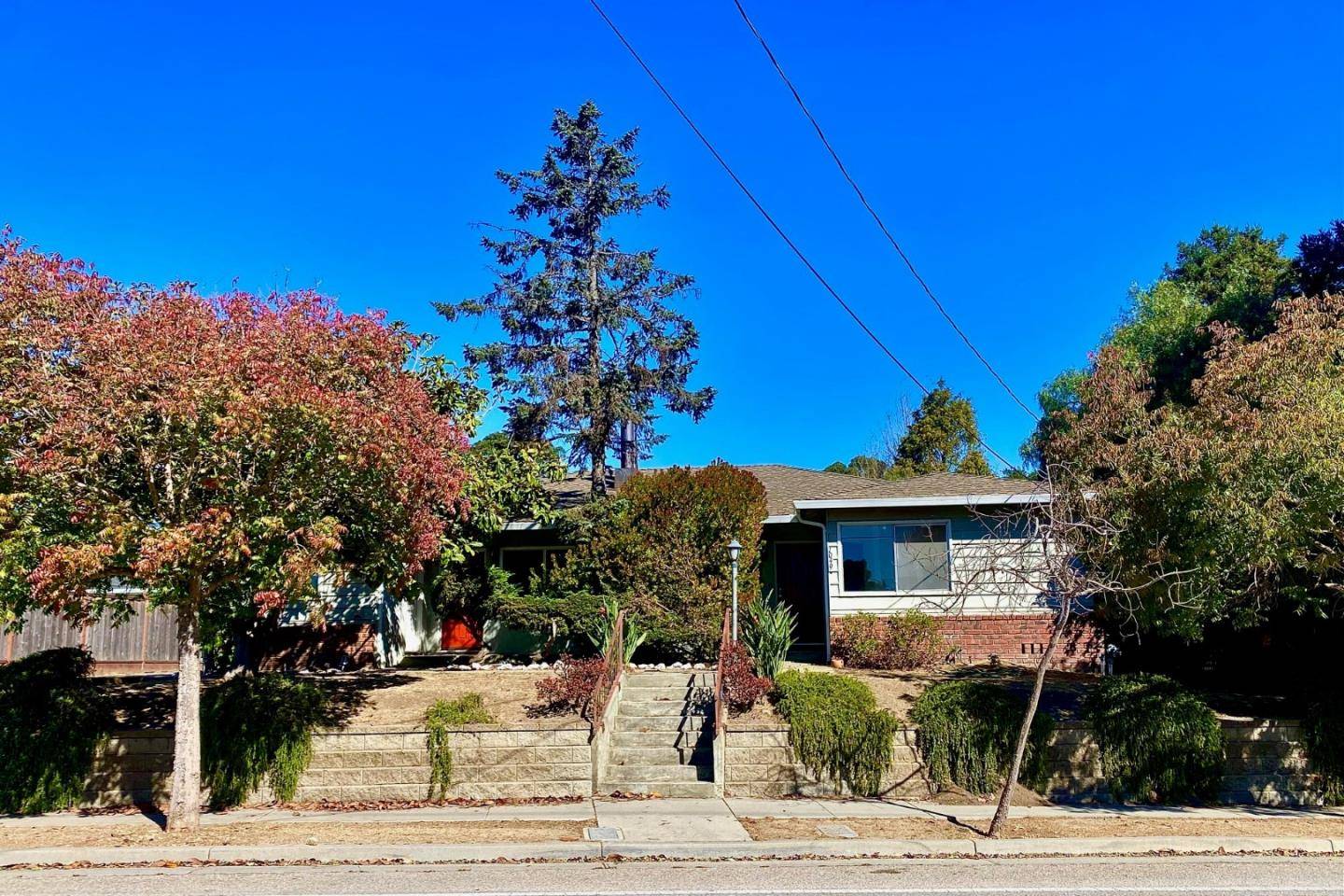 Santa Cruz, CA 95062,1045-1049 Brommer ST