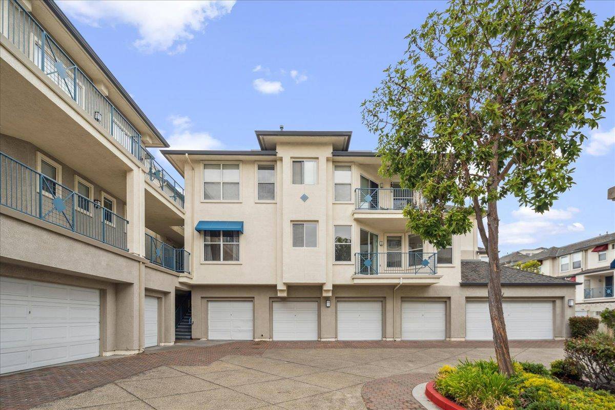 Redwood Shores, CA 94065,700 Baltic CIR 728