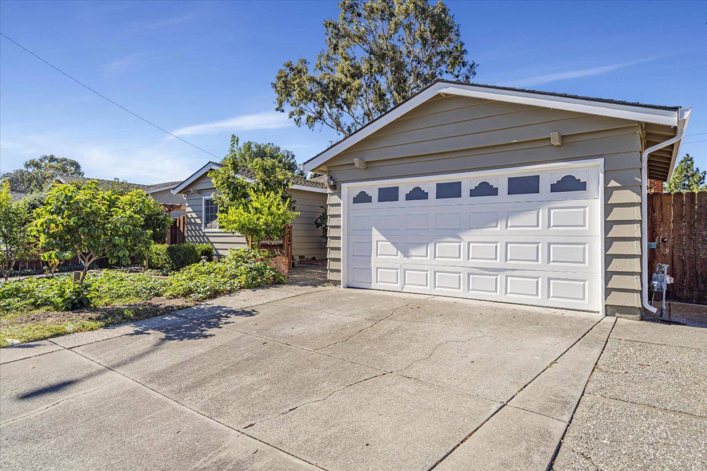 Fremont, CA 94538,42651 Ravensbourne Park ST