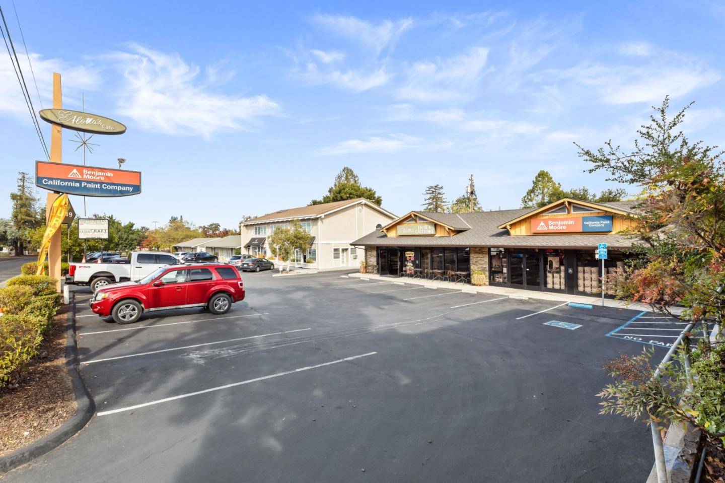 Los Altos, CA 94024,2249 Grant RD