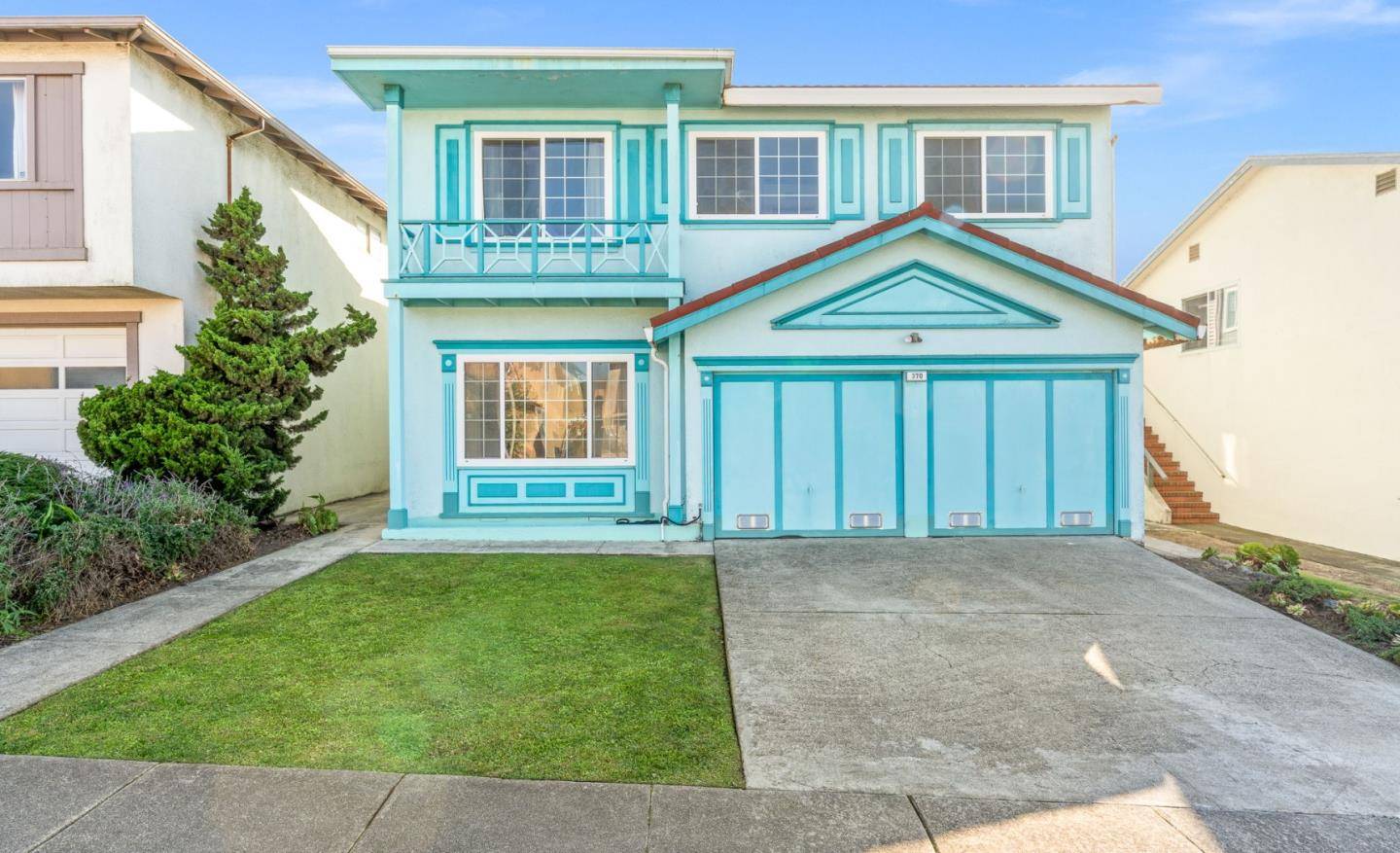 Pacifica, CA 94044,370 Coral Ridge DR