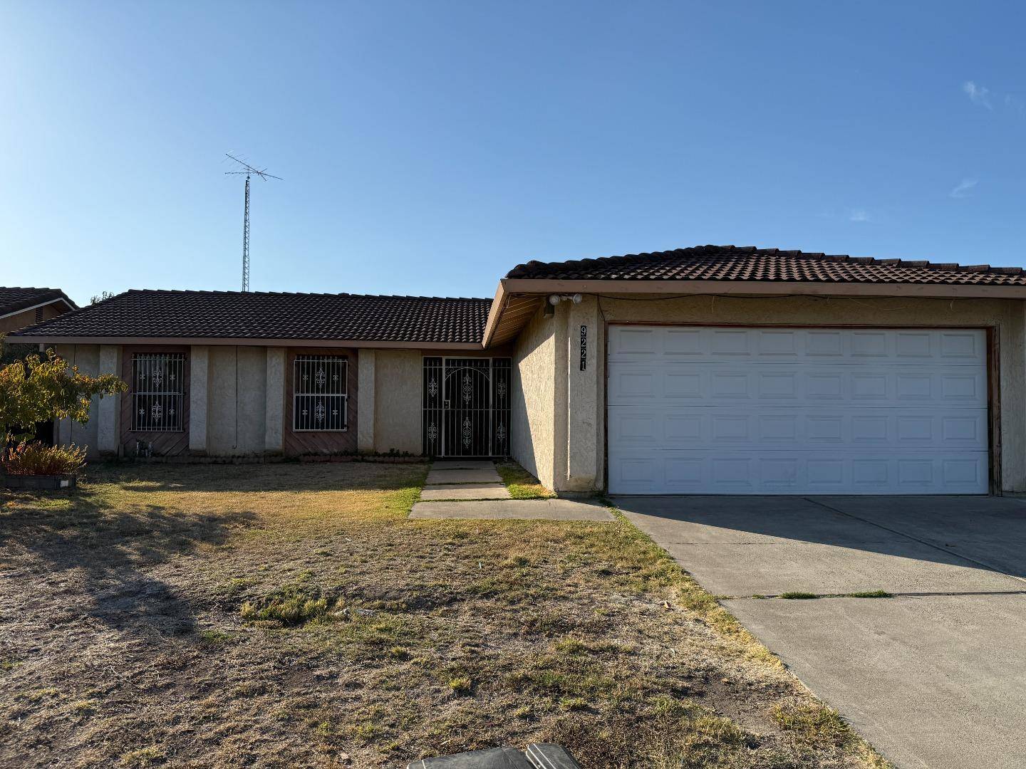 Stockton, CA 95210,9221 Lariat LN