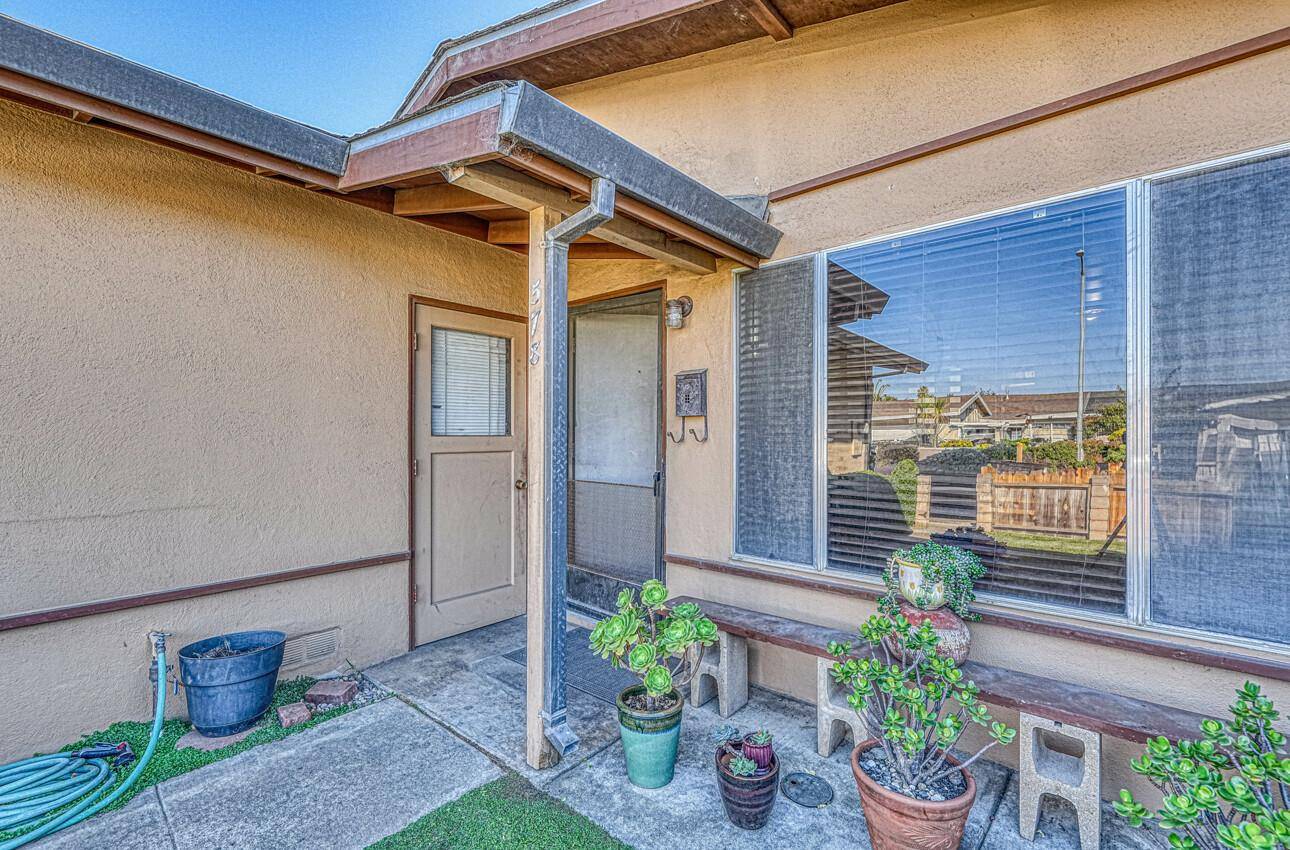 Salinas, CA 93906,578 Calaveras DR