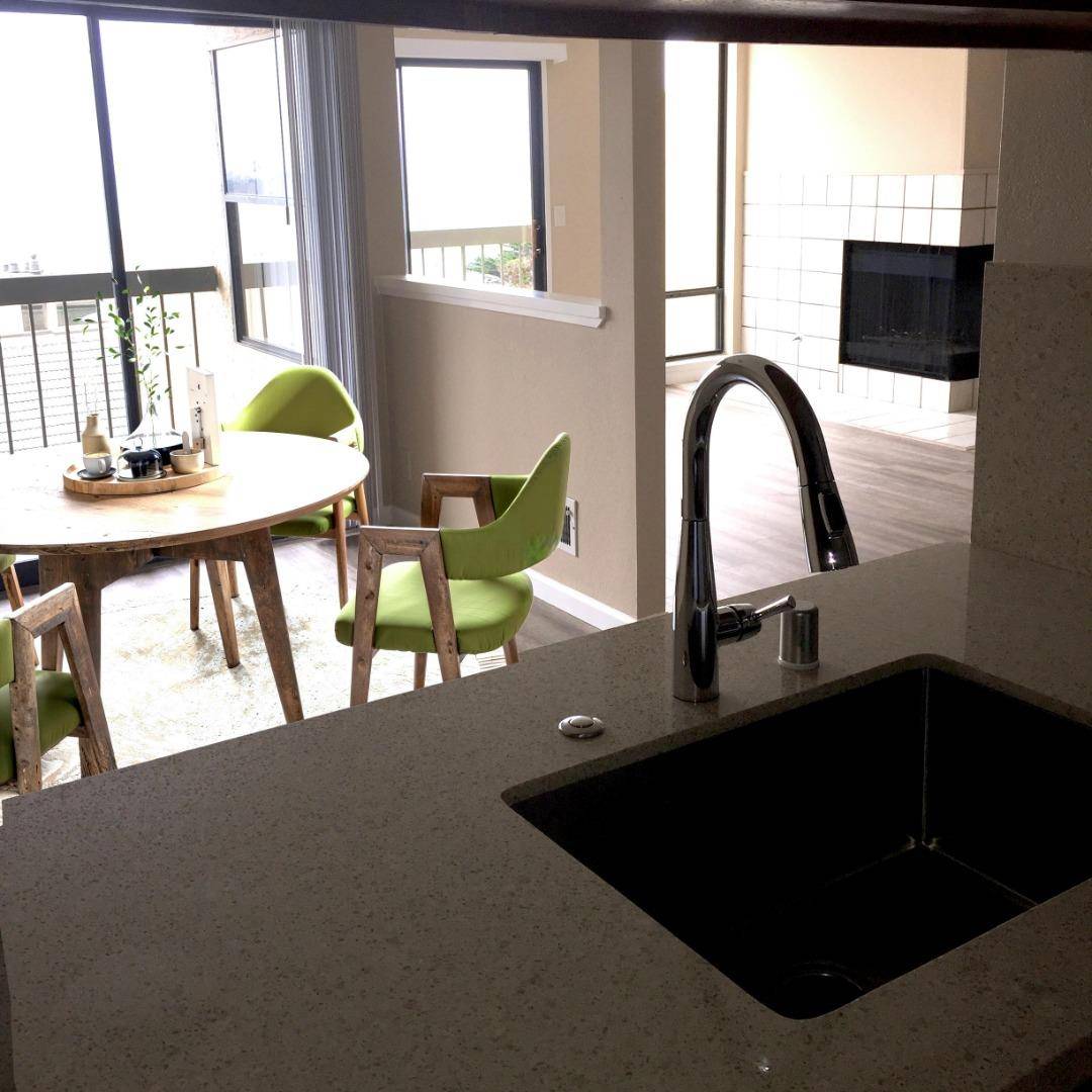 Pacifica, CA 94044,451 Roberts RD