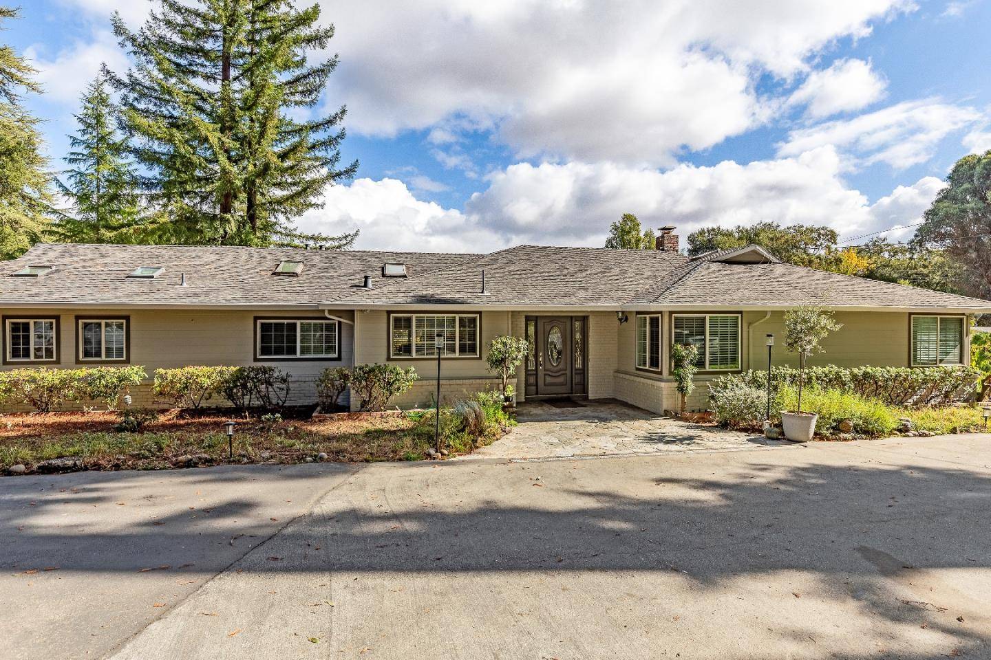 Woodside, CA 94062,675 Manzanita WAY