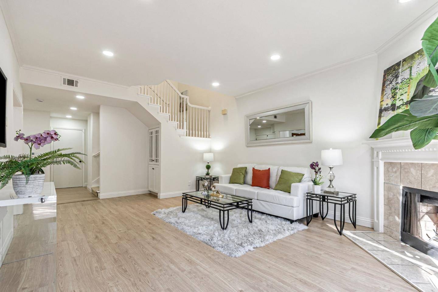 Milpitas, CA 95035,551 Oroville RD