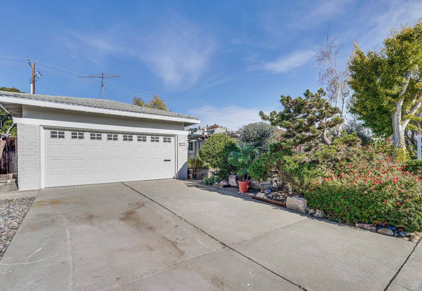 Sunnyvale, CA 94086,1033 Cassia WAY